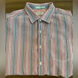 Tommy Bahama Long Sleeve Size L One sleeve‎ button cracked. Extra button inside